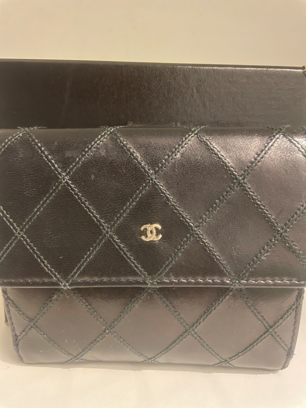 CHANEL Black Lambskin Quilted Wallet - Picture 2 of 12